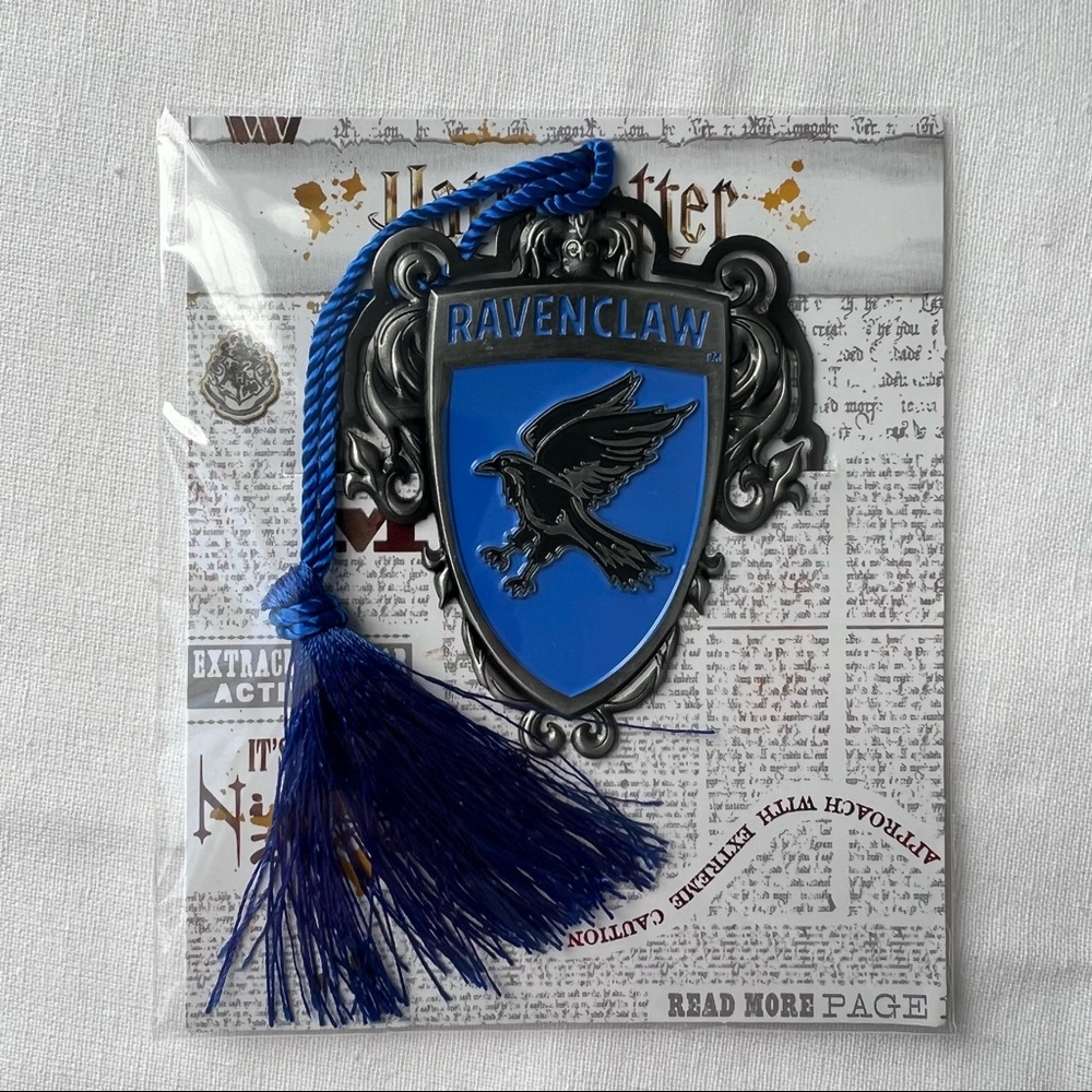 Ravenclaw bookmark Harry Potter Wizarding World from Loot Crate
